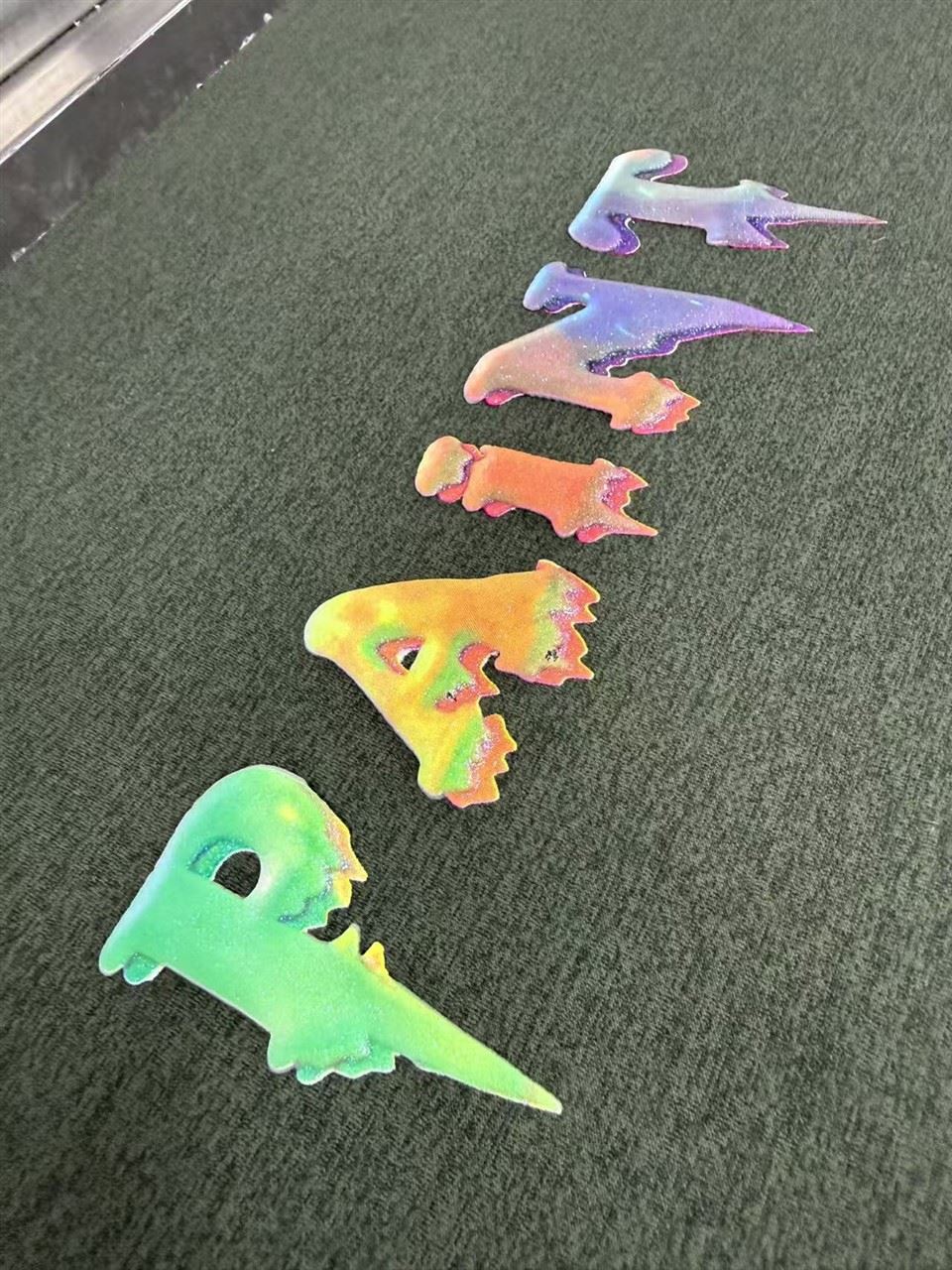 Puff, lesklý, chameleónový efekt
